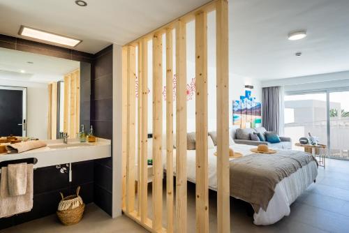 Imagen de la habitación del Hotel Taimar. Foto 10