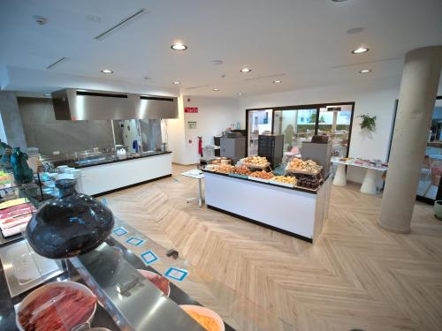 Imagen de los interiores del Hotel Taimar. Foto 15