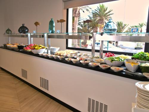 Imagen del bar/restaurante del Hotel Taimar. Foto 3