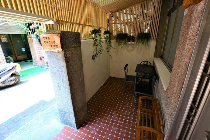 Imagen de los exteriores del Hotel Tainan Jie Guo Inn. Foto 33
