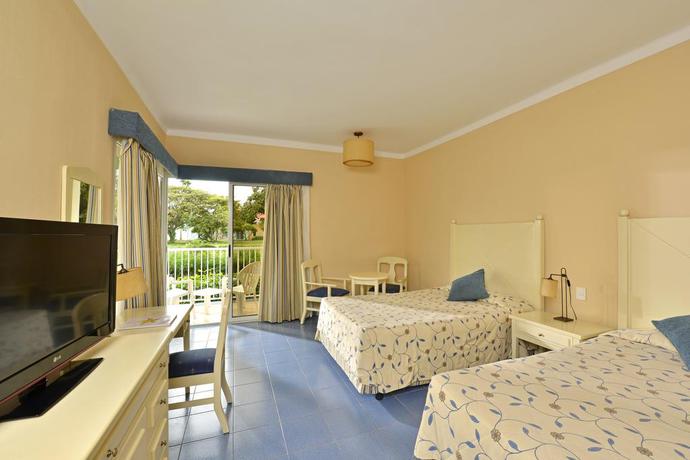 Imagen de la habitación del Hotel Tainos. Foto 5