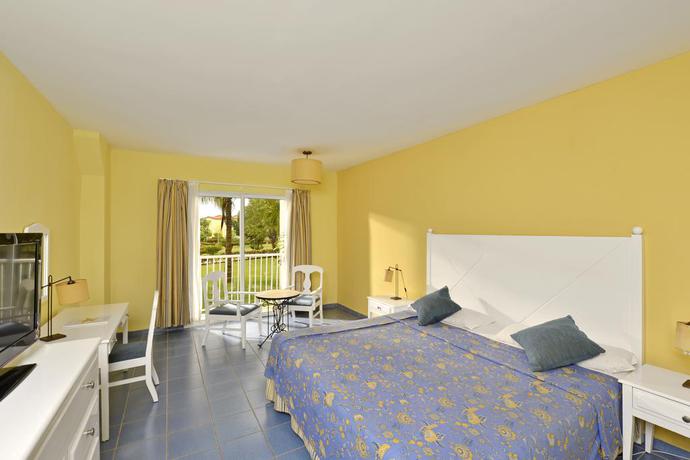 Imagen de la habitación del Hotel Tainos. Foto 6