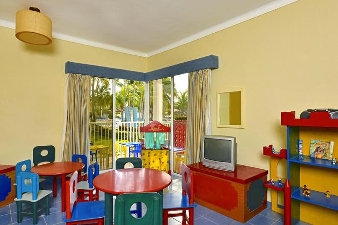 Imagen de los interiores del Hotel Tainos. Foto 10