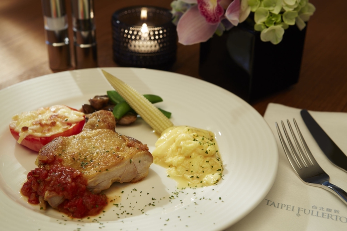 Imagen del bar/restaurante del Hotel Taipei Fullerton – Maison North. Foto 7