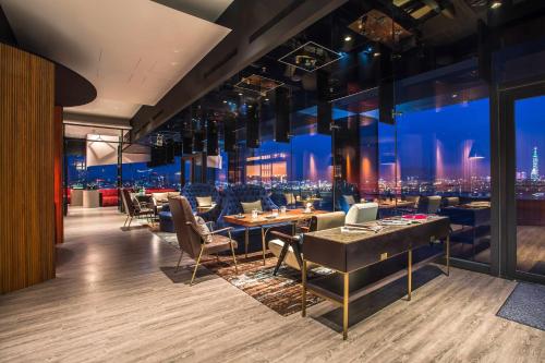 Imagen del bar/restaurante del Hotel Taipei Marriott. Foto 4