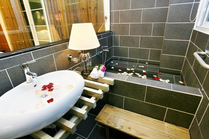 Imagen de la habitación del Hotel Taiping Mountain Spring Love. Foto 15