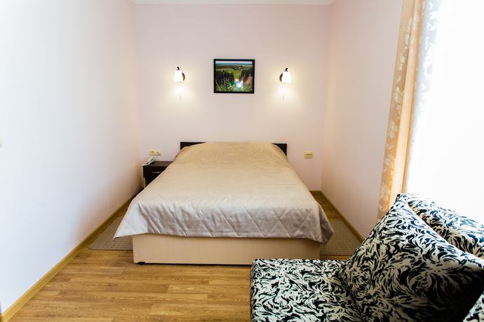 Imagen de la habitación del Hotel Tair. Foto 18