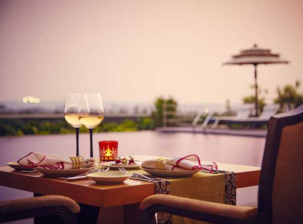 Imagen de la piscina del Hotel Taj Bangalore. Foto 19