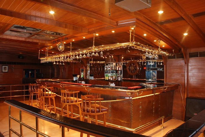 Imagen del bar/restaurante del Hotel Taj Banjara. Foto 3