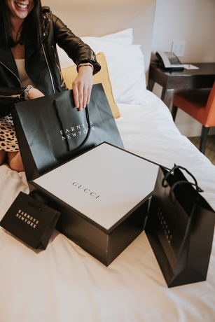 Imagen de la habitación del Hotel Taj Campton Place. Foto 10