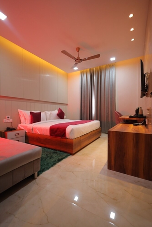 Imagen de la habitación del Hotel Taj Crown Plaza. Foto 2