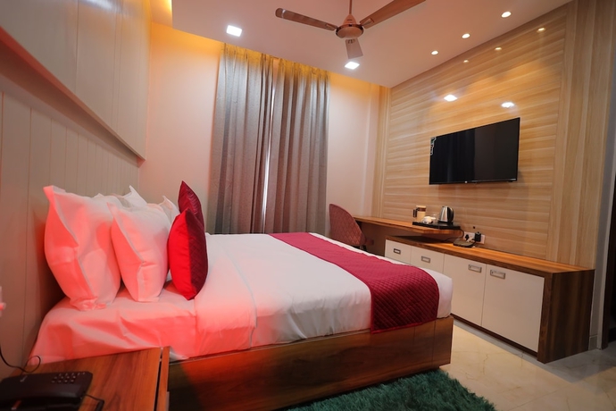Imagen de la habitación del Hotel Taj Crown Plaza. Foto 6