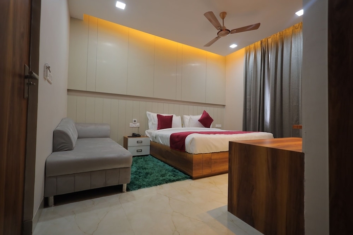 Imagen de la habitación del Hotel Taj Crown Plaza. Foto 12