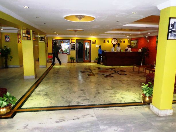 Imagen de los interiores del Hotel Taj Darbar. Foto 17