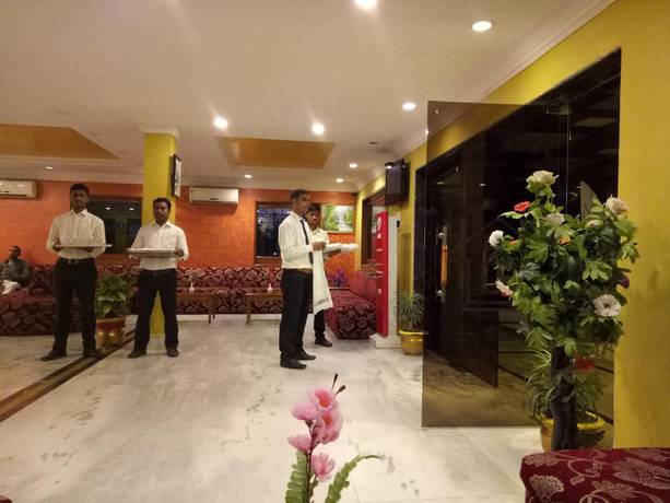 Imagen de los interiores del Hotel Taj Darbar. Foto 18