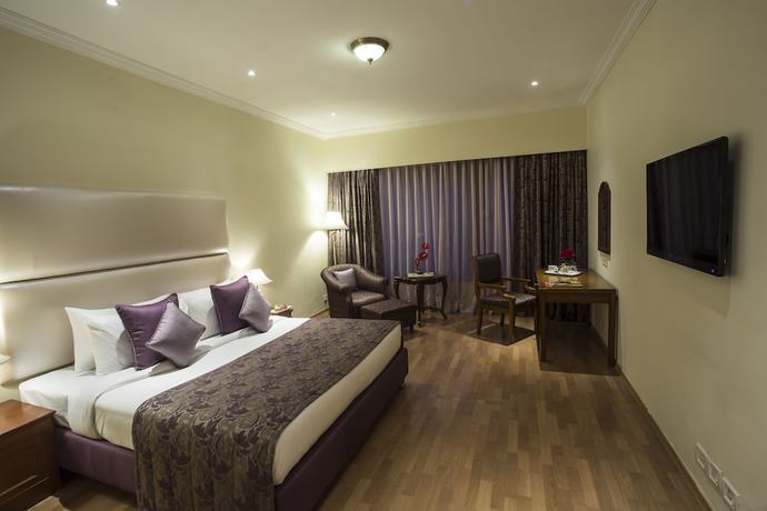 Imagen de la habitación del Hotel Taj Deccan. Foto 4