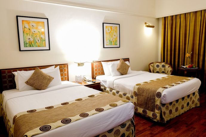 Imagen de la habitación del Hotel Taj Deccan. Foto 7