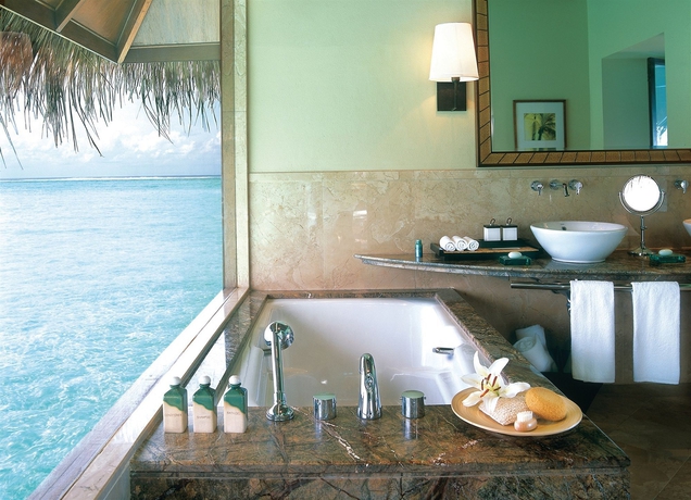 Imagen de la habitación del Hotel Taj Exotica Resort and Spa. Foto 2