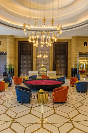 Imagen de los interiores del Hotel Taj Gandhinagar Resort And Spa. Foto 12