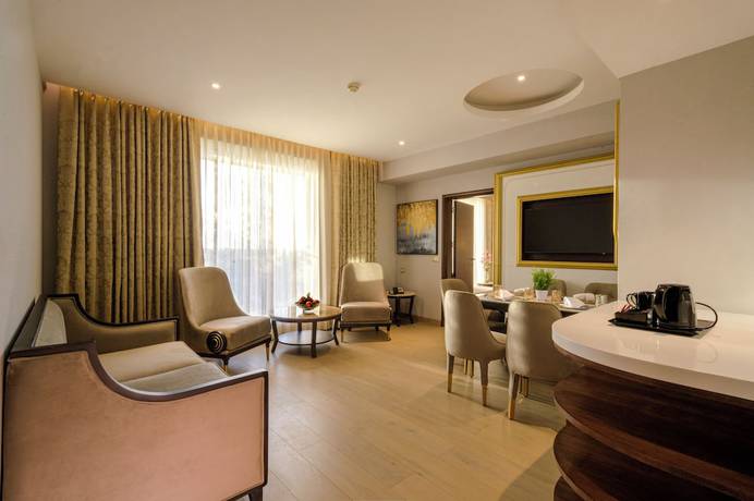 Imagen de la habitación del Hotel Taj Gandhinagar Resort And Spa. Foto 6