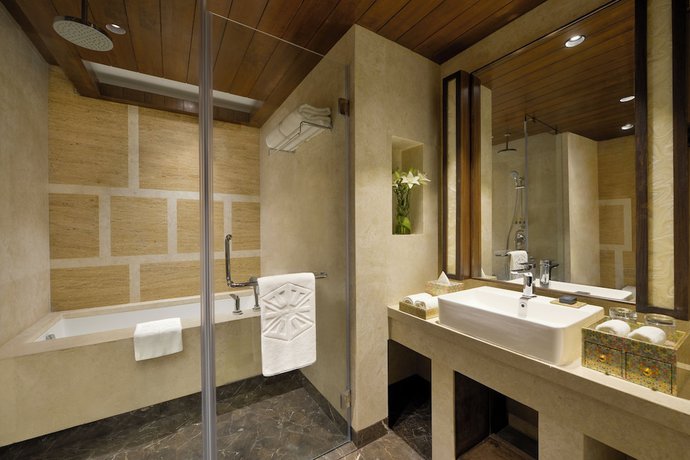 Imagen de la habitación del Hotel Taj Gandhinagar Resort And Spa. Foto 9