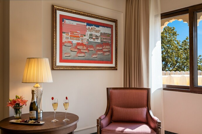 Imagen de la habitación del Hotel Taj Gorbandh Palace. Foto 21