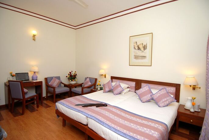 Imagen de la habitación del Hotel Taj Gorbandh Palace. Foto 29