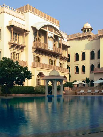 Imagen de la piscina del Hotel Taj Hari Mahal Jodhpur. Foto 14