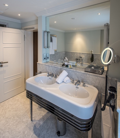 Imagen de la habitación del Hotel Taj Hessischer Hof Frankfurt. Foto 6