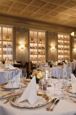 Imagen del bar/restaurante del Hotel Taj Hessischer Hof Frankfurt. Foto 3