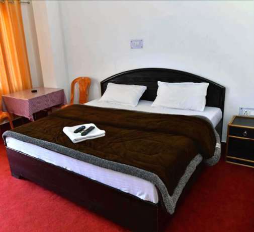 Imagen de los interiores del Hotel Taj Himalaya khirsu. Foto 15