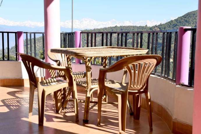 Imagen de la habitación del Hotel Taj Himalaya khirsu. Foto 12