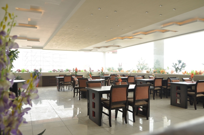 Imagen del bar/restaurante del Hotel Taj Inn. Foto 4