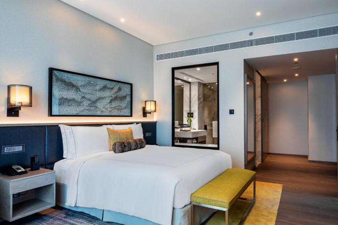 Imagen de la habitación del Hotel Taj Jumeirah Lakes Towers. Foto 6