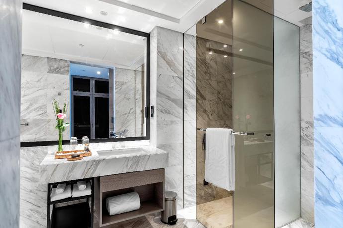 Imagen de la habitación del Hotel Taj Jumeirah Lakes Towers. Foto 11