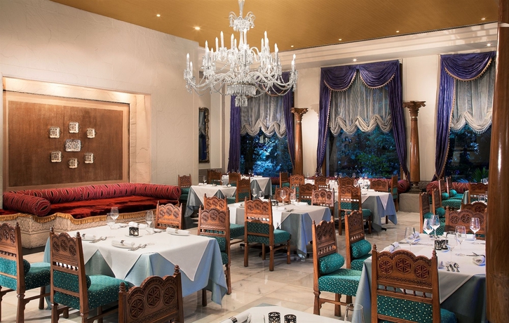 Imagen del bar/restaurante del Hotel Taj Krishna. Foto 3