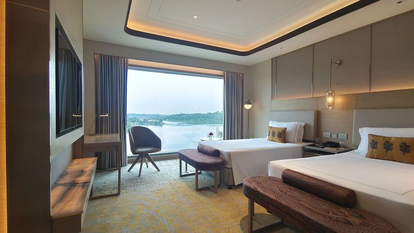 Imagen de la habitación del Hotel Taj Lakefront Bhopal. Foto 10