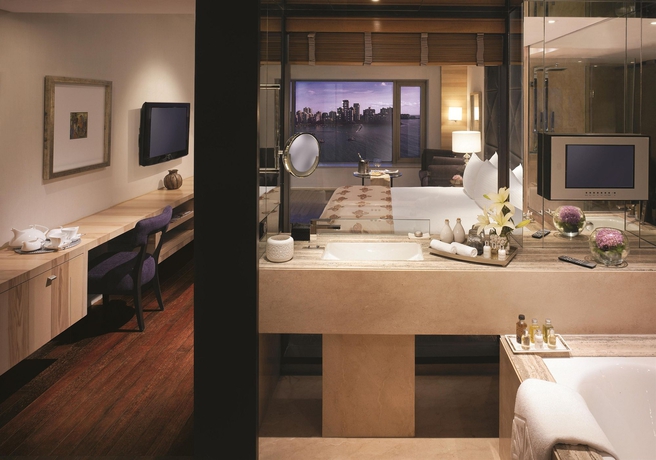Imagen de la habitación del Hotel Taj Lands End. Foto 4
