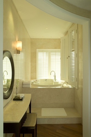 Imagen de la habitación del Hotel Taj Lands End. Foto 6