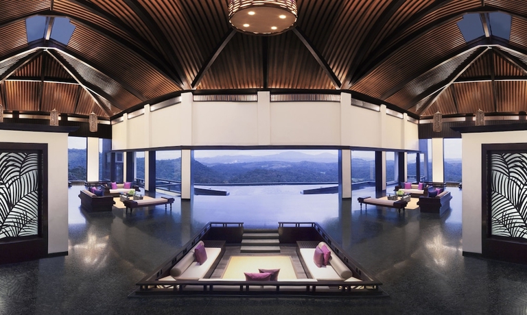 Imagen de los interiores del Hotel Taj Madikeri Resort and Spa, Coorg. Foto 19