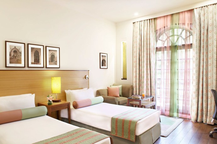 Imagen de la habitación del Hotel Taj Mahal Lucknow. Foto 8