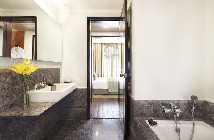 Imagen de la habitación del Hotel Taj Mahal Lucknow. Foto 9