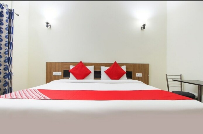 Imagen de la habitación del Hotel Taj Paradise. Foto 13