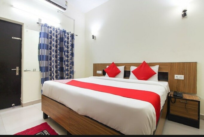 Imagen de la habitación del Hotel Taj Paradise. Foto 16