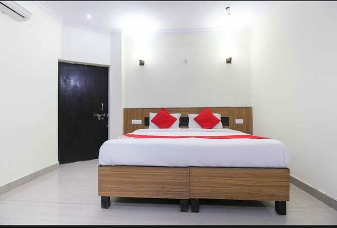 Imagen de la habitación del Hotel Taj Paradise. Foto 18