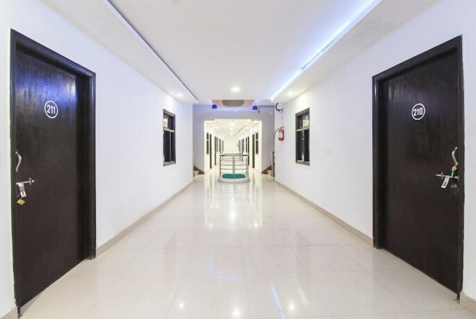 Imagen de los interiores del Hotel Taj Paradise. Foto 22