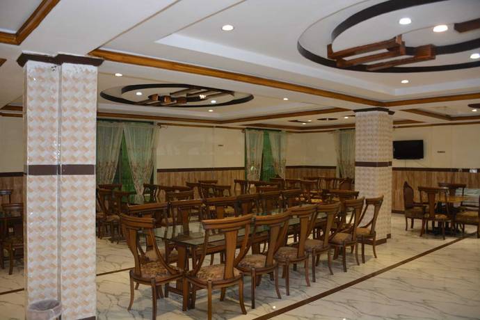 Imagen del bar/restaurante del Hotel Taj Pearl Continentail. Foto 1