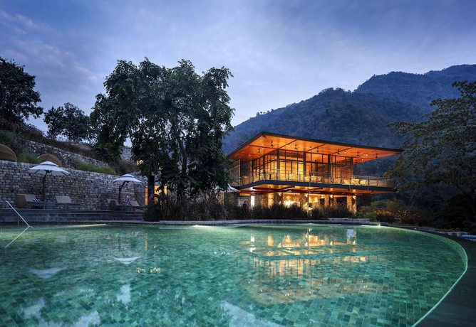 Imagen de la piscina del Hotel Taj Rishikesh Resort and Spa, Uttarakhand. Foto 18