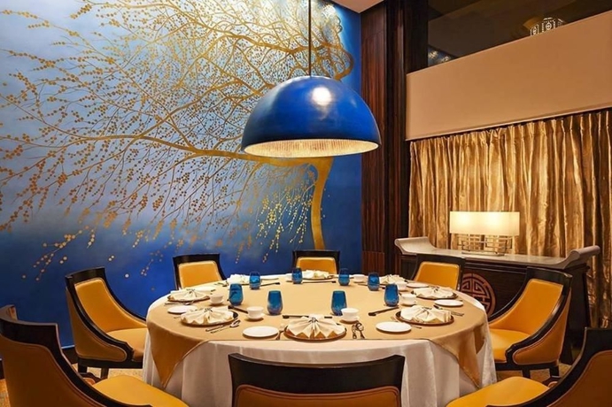 Imagen del bar/restaurante del Hotel Taj Samudra. Foto 2