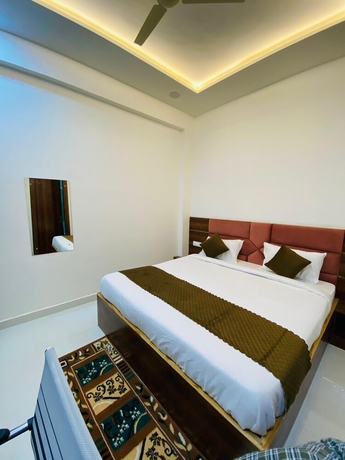Imagen de la habitación del Hotel Taj Silver Palace. Foto 8